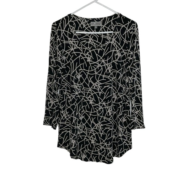 JM Collection Tops - Black and White Graphic 3/4 Sleeve Blouse